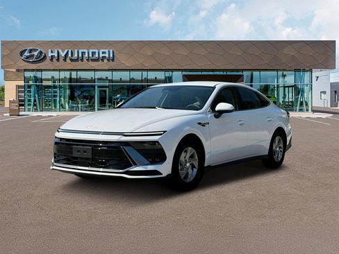 New 2025 Hyundai Sonata SE image 1