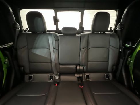 New 2025 Jeep Gladiator Rubicon AWD/4WD image 24
