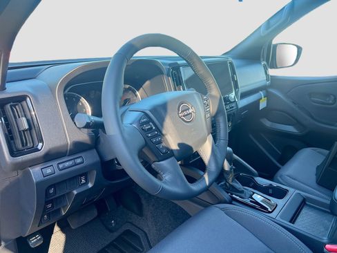 New 2026 Nissan Frontier SV image 9