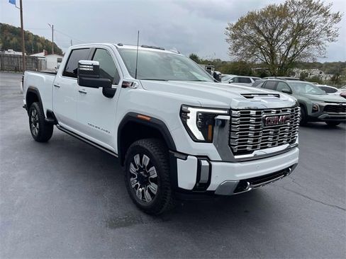New 2026 GMC Sierra 2500 Denali w/ Denali Reserve Package image 4