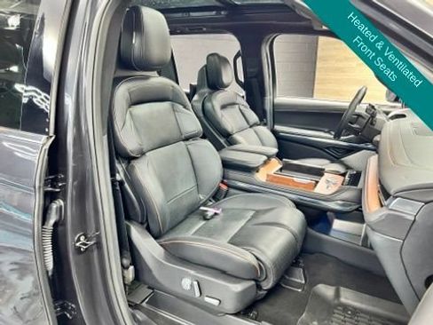 Used 2025 Lincoln Navigator L Black Label AWD/4WD image 8