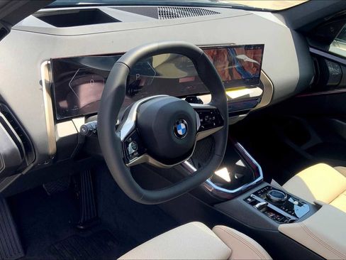 Used 2025 BMW X3 xDrive30i w/ Premium Package image 8