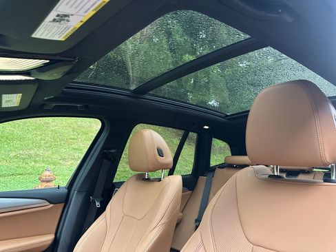 Used 2024 BMW X3 xDrive30i w/ Premium Package w/ZPA image 29