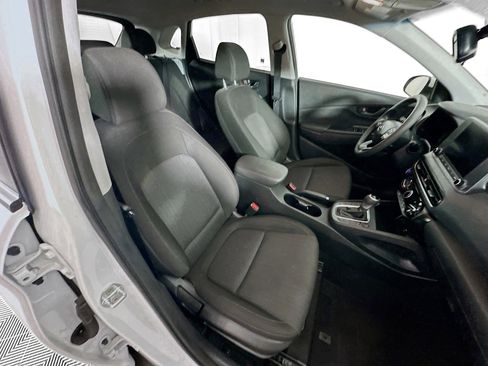 Used 2022 Hyundai Kona SEL image 29