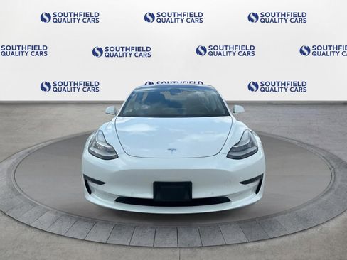Used 2018 Tesla Model 3 Long Range image 9