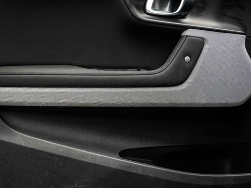 Used 2021 Polestar Polestar 2 Launch Edition w/ Performance Package image 34