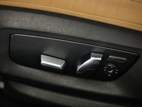 Used 2023 BMW 540i xDrive 540i xDrive w/ Premium Package image 25