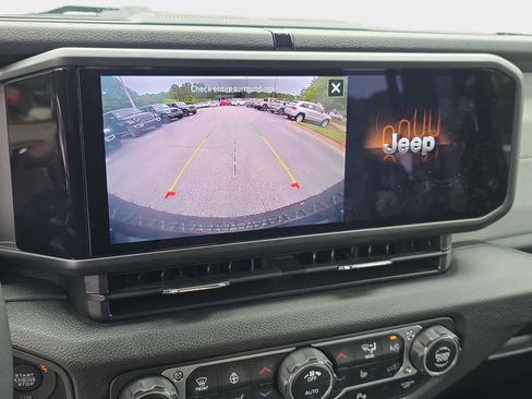 Certified 2025 Jeep Wrangler Unlimited Sport AWD/4WD image 21