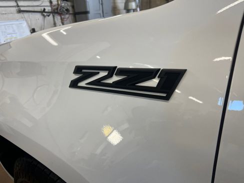 Used 2021 Chevrolet Colorado Z71 w/ Safety Package image 28