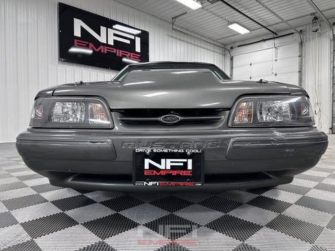 Used 1988 Ford Mustang LX RWD image 14