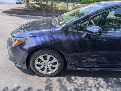 Used 2024 Toyota Corolla LE FWD image 2