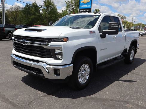 Used 2025 Chevrolet Silverado 2500 LT w/ Safety Package AWD/4WD image 27