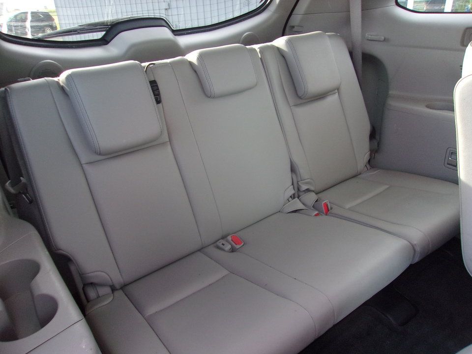 Used 2014 Toyota Highlander Limited AWD/4WD image 16