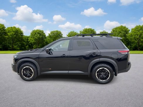 Used 2025 Nissan Pathfinder Rock Creek AWD/4WD image 8