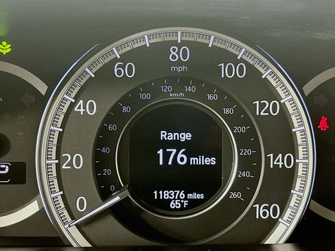 Used 2013 Honda Accord Touring image 18