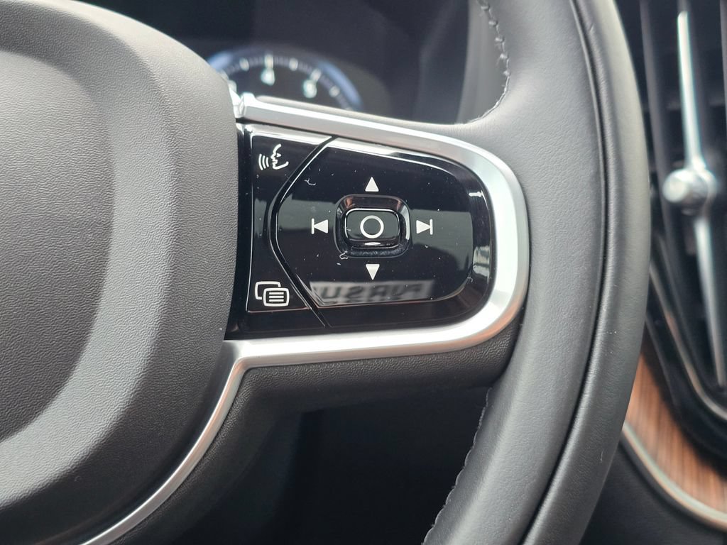 Used 2021 Volvo XC60 T5 Inscription w/ Advanced Package AWD/4WD image 30