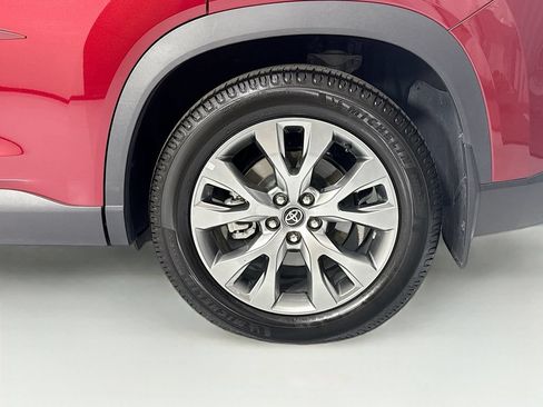 Used 2024 Toyota Grand Highlander FWD image 31