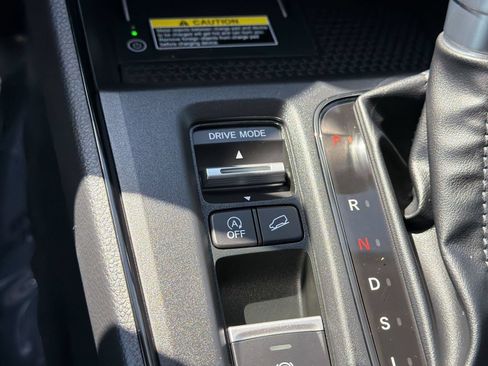 Used 2025 Honda CR-V EX-L image 26