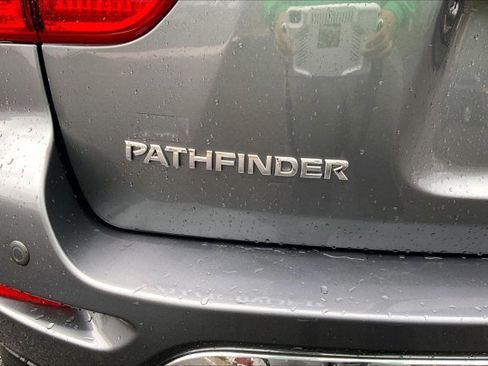 Used 2019 Nissan Pathfinder S image 7