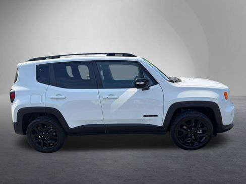 Used 2023 Jeep Renegade Altitude w/ Convenience Group I AWD/4WD image 2