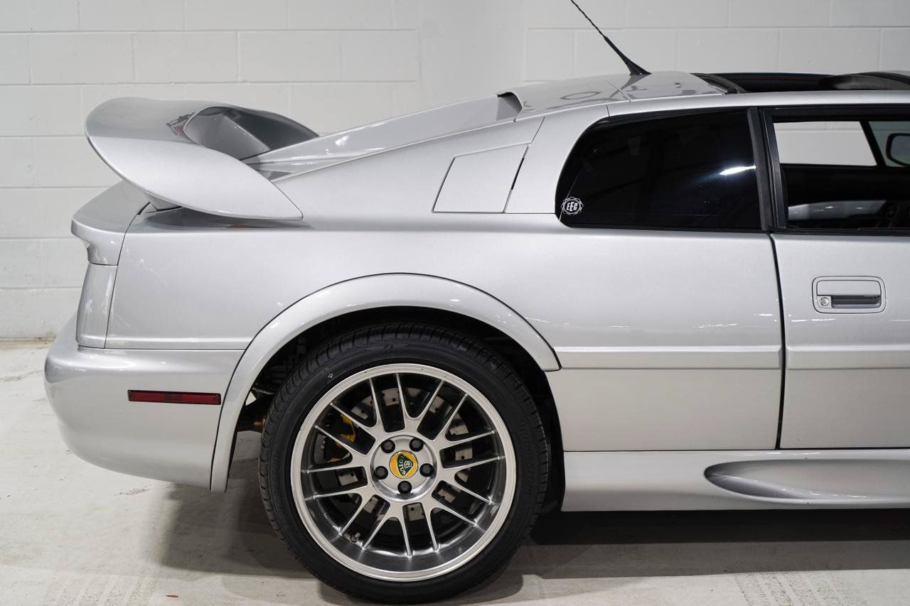 Used 2002 Lotus Esprit RWD image 28