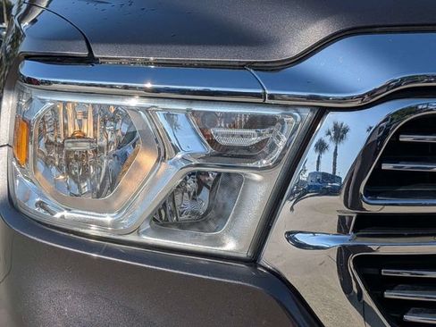 Certified 2024 RAM 1500 Laramie AWD/4WD image 9
