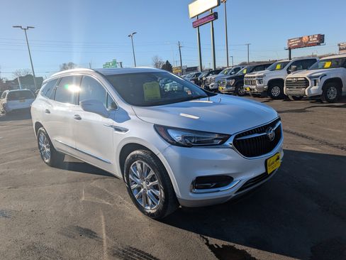 Used 2019 Buick Enclave Premium w/ Experience Buick Package image 2