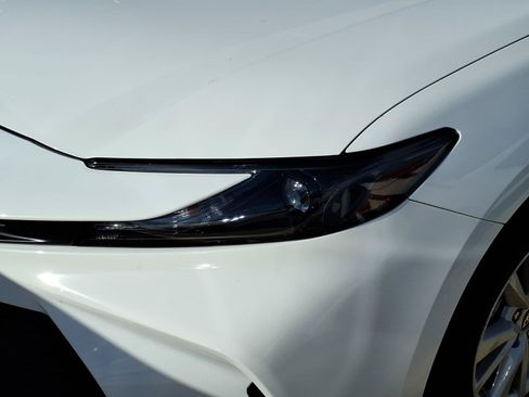 Used 2026 Toyota Camry LE w/ Convenience Package FWD image 2