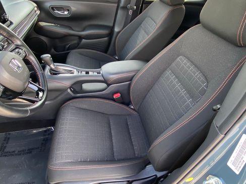 Used 2025 Honda HR-V Sport image 14