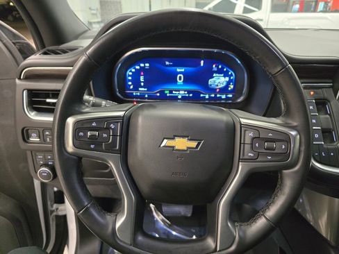 Used 2023 Chevrolet Suburban LT image 18