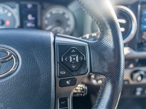 Certified 2018 Toyota Tacoma TRD Sport RWD image 28