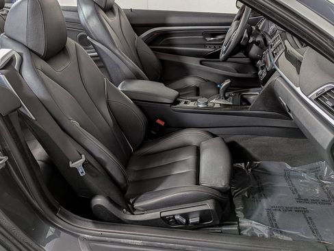 Used 2018 BMW 430i Convertible image 31
