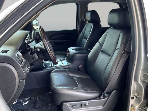Used 2014 GMC Yukon Denali RWD image 7