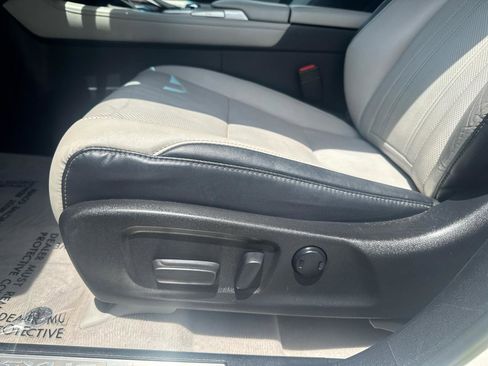 Used 2016 Lexus RX 350 FWD w/ Premium Package image 29