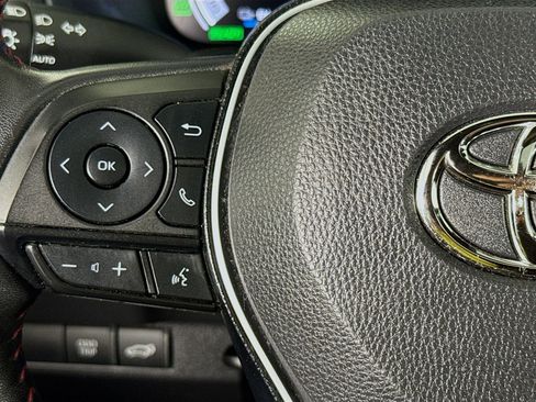 Used 2024 Toyota RAV4 XSE AWD/4WD image 11