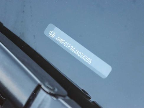 Used 2018 Honda Civic Touring image 25