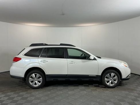 Used 2012 Subaru Outback 3.6R Limited AWD/4WD image 4