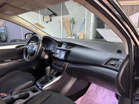 Used 2019 Nissan Sentra S image 17