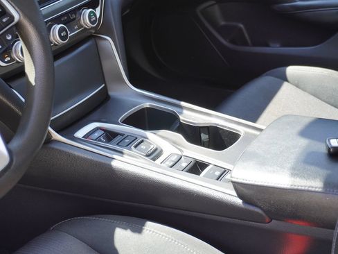 Used 2021 Honda Accord Hybrid image 26
