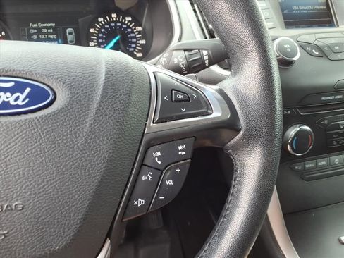 Used 2018 Ford Edge SEL w/ Class II Trailer Tow Package AWD/4WD image 15