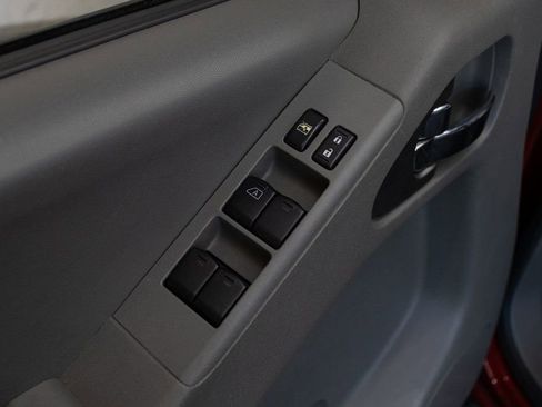 Used 2021 Nissan Frontier SV image 17