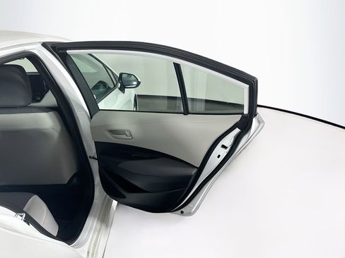 Used 2026 Toyota Corolla LE FWD image 28