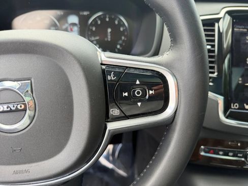 Used 2016 Volvo XC90 T6 Momentum w/ Momentum Plus Package AWD/4WD image 21