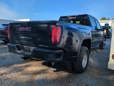 Used 2022 GMC Sierra 3500 Denali w/ Denali Ultimate Package image 5