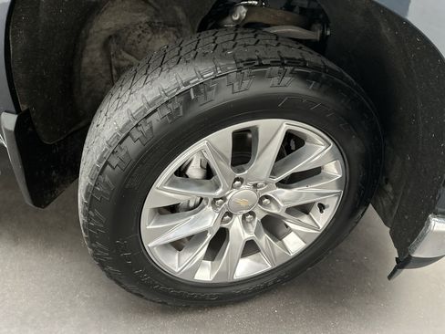 Used 2022 Chevrolet Silverado 1500 LTZ w/ LTZ Premium Package image 13