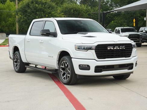 Used 2025 RAM 1500 Laramie w/ Sport Appearance Package AWD/4WD image 6