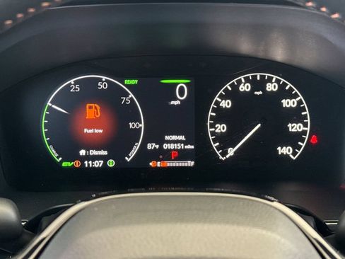 Certified 2025 Honda CR-V Sport Touring image 31