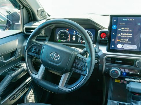 Used 2026 Toyota 4Runner Limited AWD/4WD image 93