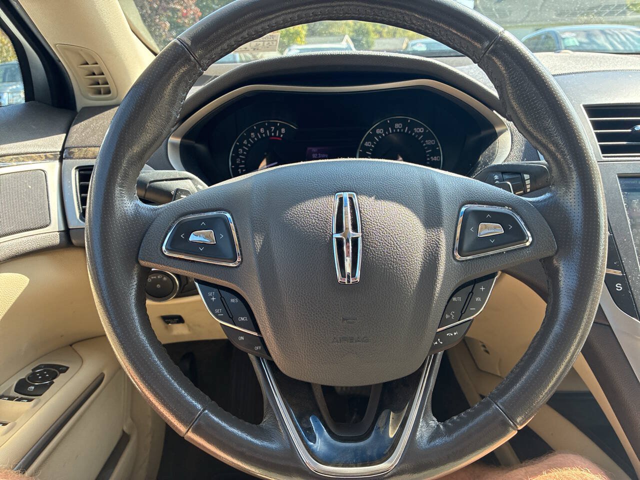 Used 2013 Lincoln MKZ FWD image 11