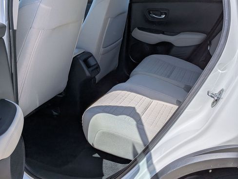 Used 2023 Honda HR-V LX image 22